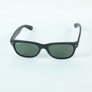 Ray-Ban New Wayfarer Black Sunglasses with Case and Microfiber Cloth - Like NEW